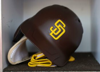 MLB reportedly finds Dominican prospect with $4 million Padres deal is 19 years old, not 14