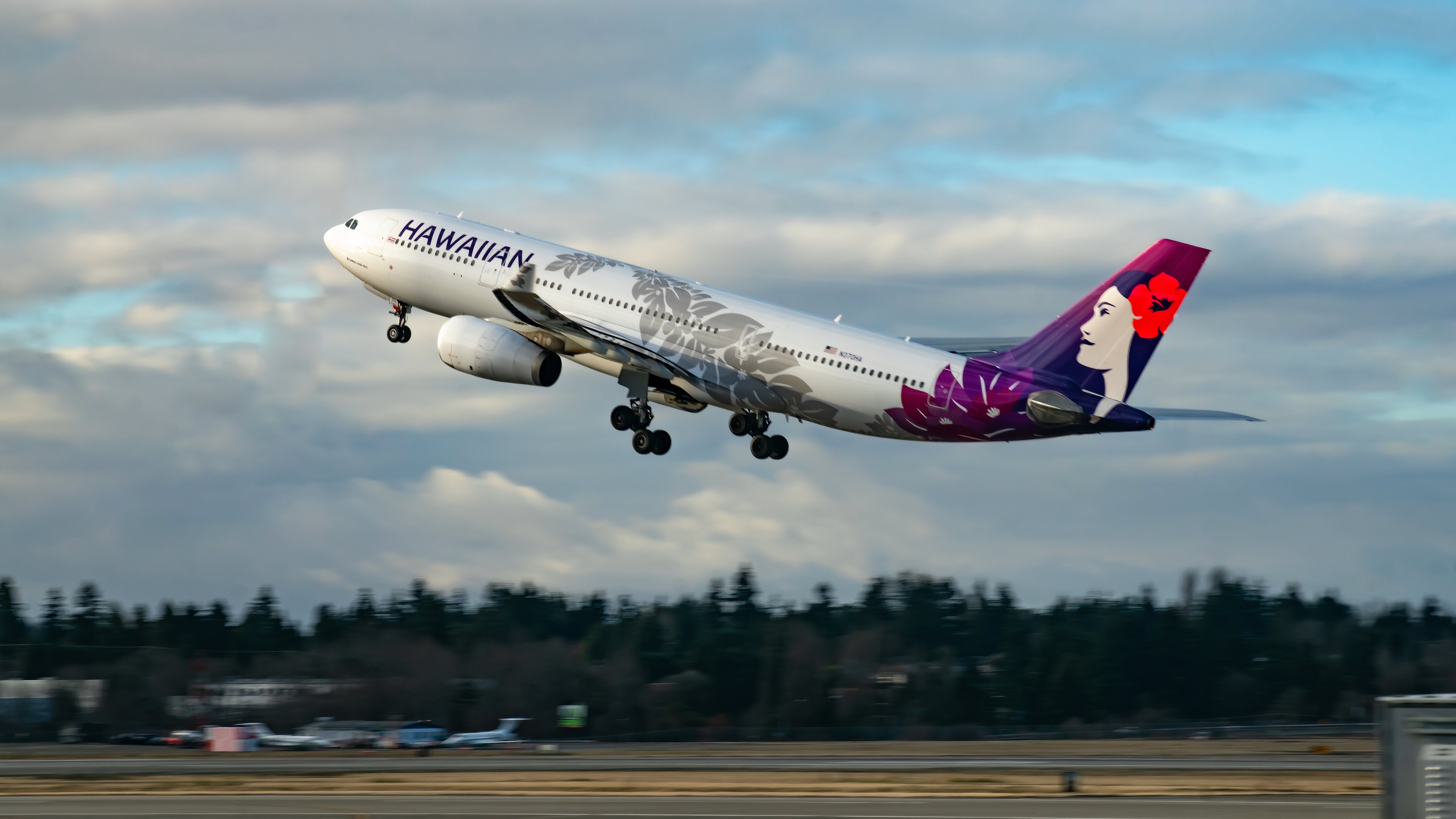 Hawaiian A330-200 