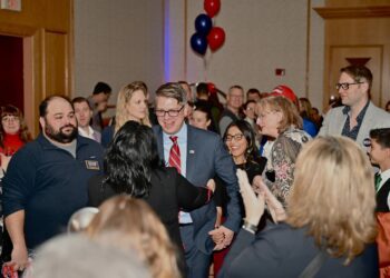 Race for Alaska’s congressional seat tilts Begich with almost all precincts counted