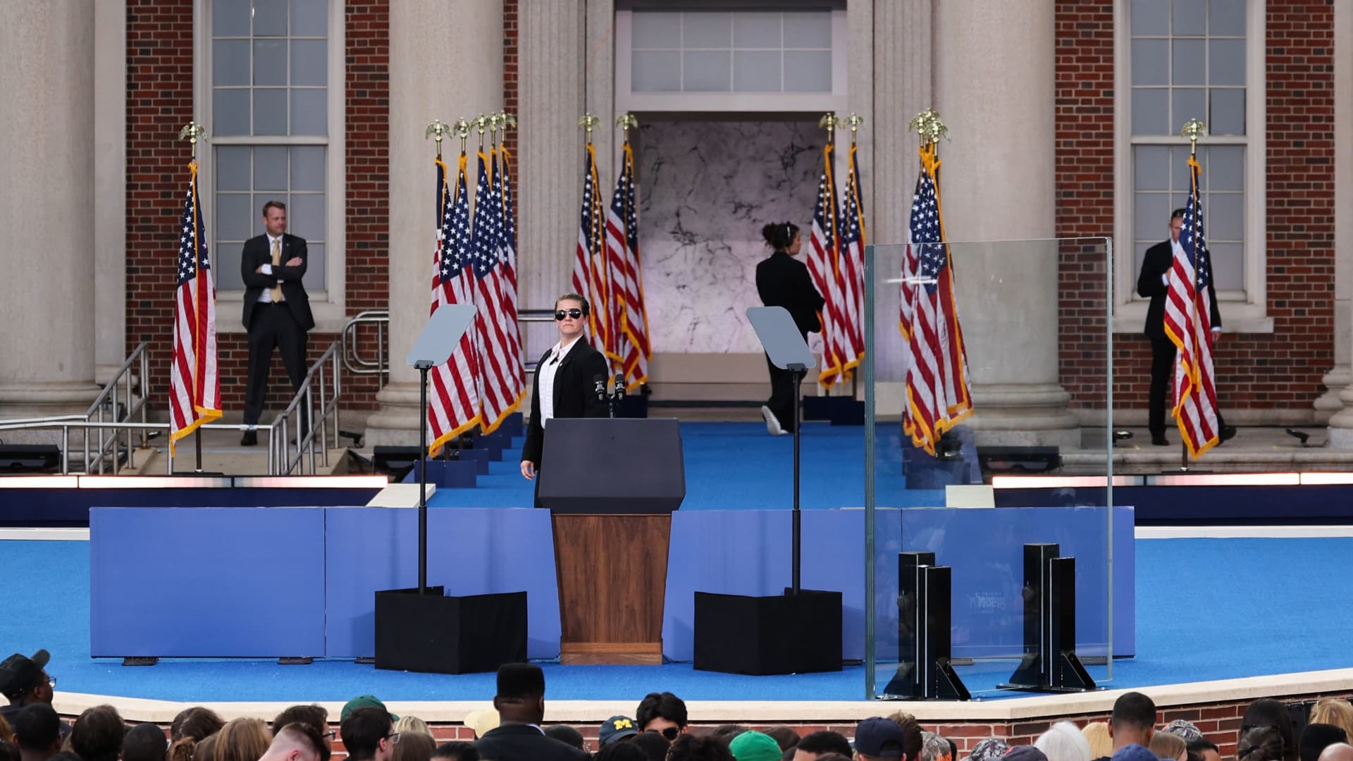 A Secret Service Agent looks on before Democratic presidential nominee U.S. Vice President Kamala Harris arrives to deliver remarks, conceding 2024 U.S. presidential election to President-elect Donald Trump, at Howard University in Washington, U.S., November 6, 2024. 