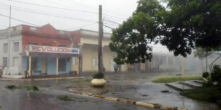 Hurricane Rafael triggers nationwide blackout in Cuba