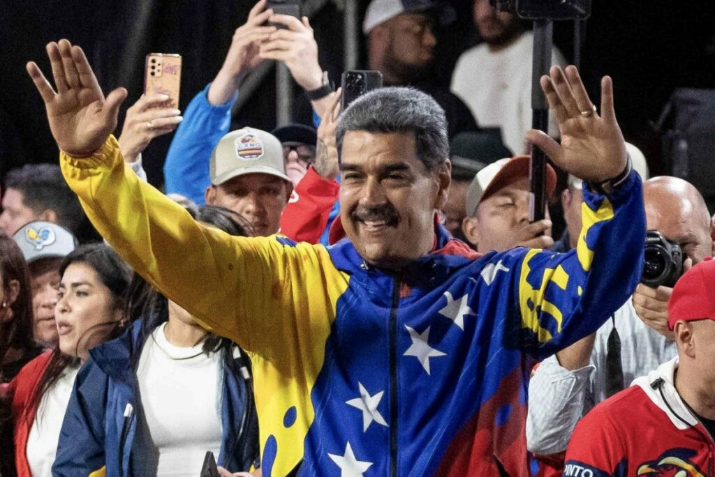 In seeking to forge new relations, Venezuela's Maduro congratulates Trump on election win