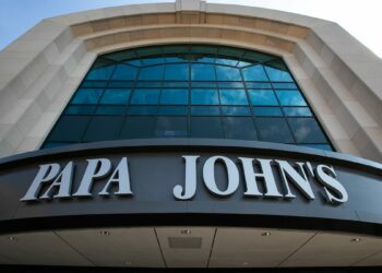 Pizza company Papa Johns sees dip in sales in third quarter. Here's why