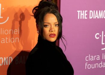 Rihanna Claps Back at Critics Who Joked About Her Voting in U.S. Election as a Non-Citizen