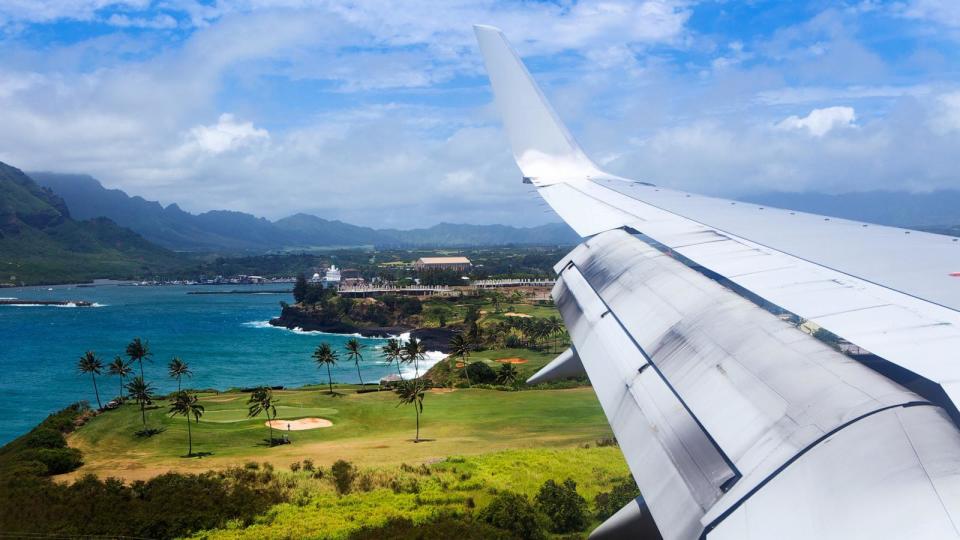 PHOTO: In this undated file photo, a plane flies into Lihue airport on Kauai, Hawaii. (STOCK IMAGE/Getty Images)