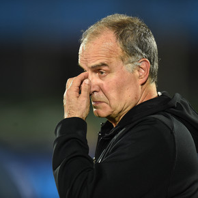 Polémica en Uruguay por el contrato de Bielsa: 