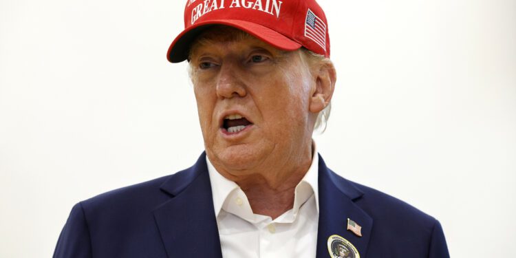 Did This Huge List of Celebs Promise to Leave US if Trump Won?