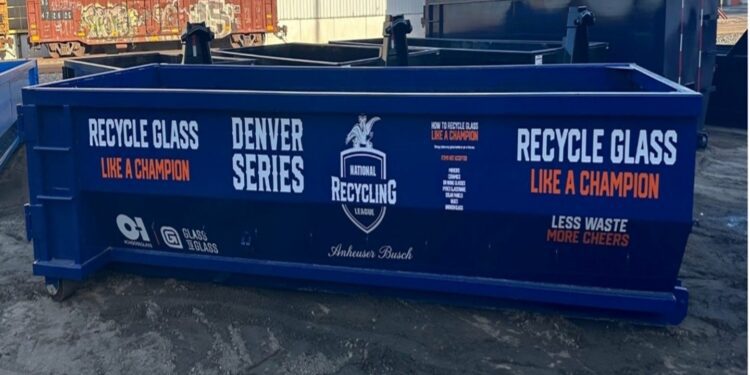 Goodwill of Colorado and O-I Glass partner on glass recycling