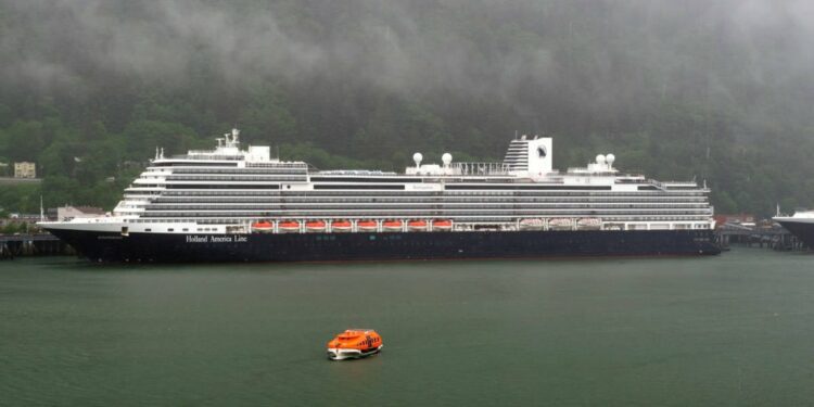 Holland America Line Debuts 18 Alaska Cruisetours in 2026