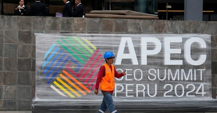 Trudeau off to Latin America for APEC and G20 summits - National