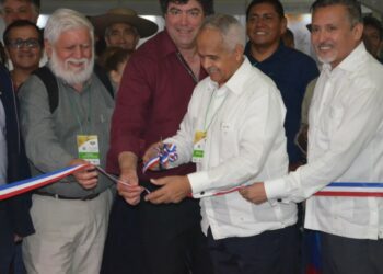 Dominican Republic hosts major Latin American beekeeping congress