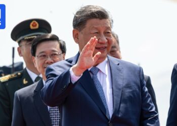 Xi Jinping brings the multi-billion-dollar charm in Peru, as Anthony Albanese calls for calm amongst leaders