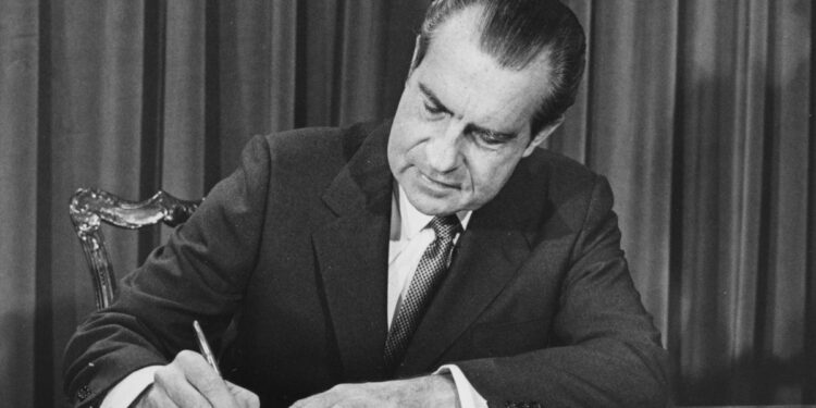 On This Day, Nov. 16: Nixon OKs construction of Alaska Pipeline