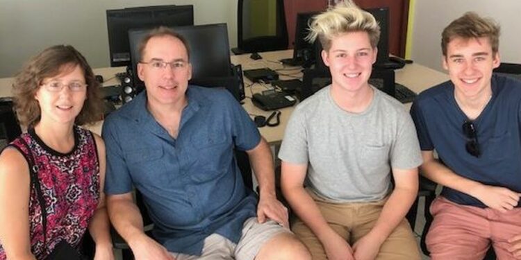 Une famille américaine en vacances en Martinique par amour du français