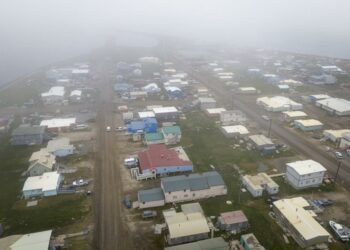 America's top 10 most dangerous states based on climate, air quality