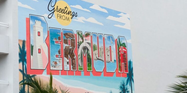 48 Hours of Art in Bermuda: Art Talks, Museums and Painting in a Cave