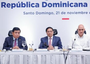 PM says Vietnam will consider opening embassy in Dominican Republic