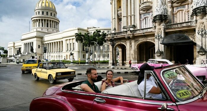 Cuba’s tourism industry fights losing battle