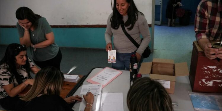 Uruguay Votes For Next President In Razor-Sharp Election