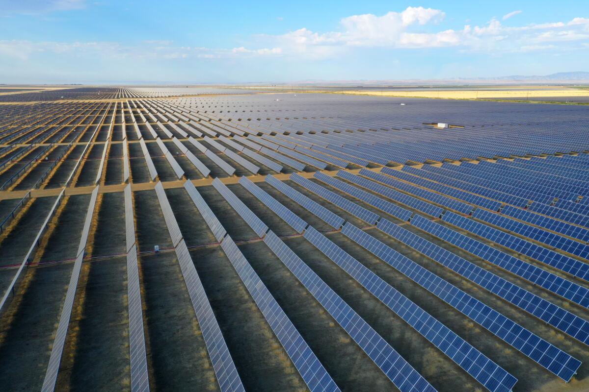 A photo of solar panels at Westlands Solar Park, the largest solar power plant in the United States.