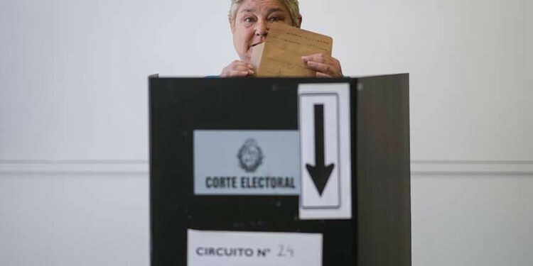 Uruguay elects new left-wing president | The Arkansas Democrat-Gazette