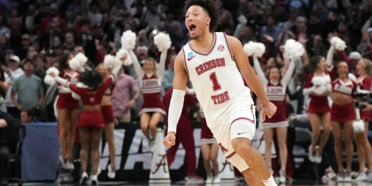 Alabama's Mark Sears, Grant Nelson Named to Naismith Trophy Watch List