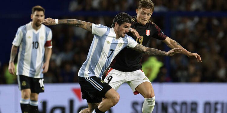 Argentina beat Peru, Colombia upset by Ecuador