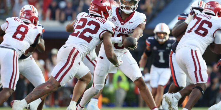 Arkansas football vs Texas: Scouting report, prediction