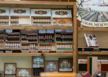 Baton Rouge family owned cigar shop offers warm atmosphere | Baton Rouge