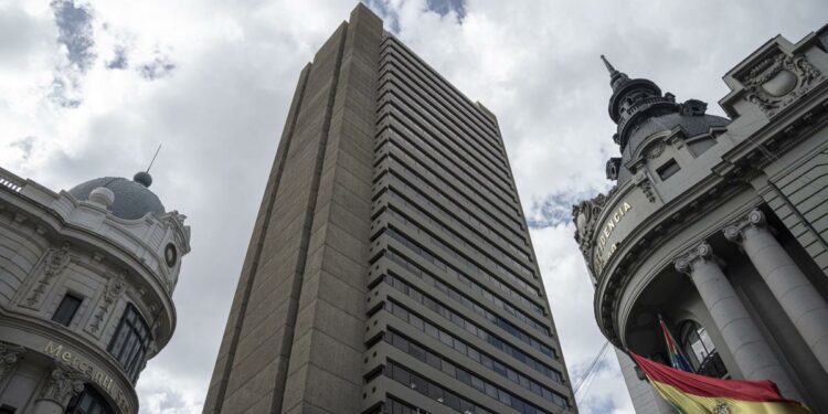 Bolivia Ditches New Gold Rule Within Days to Curb ‘Speculation’