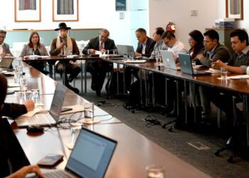 Buscan consolidar al Salar de Uyuni y otros destinos de Bolivia como referentes turísticos en la región