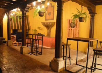 Business in Antigua Guatemala image 1