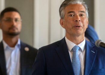 California Gov. Newsom leads charge to 'resist' Trump presidency