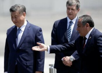 China's Xi Jinping arrives in Peru for APEC summit, Biden meeting