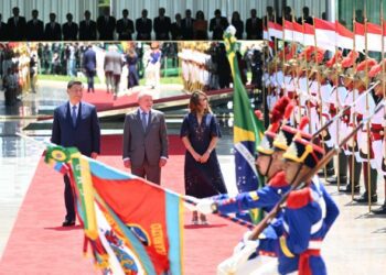 China's Xi meets Brazil's Lula to 'enhance ties' in a state visit