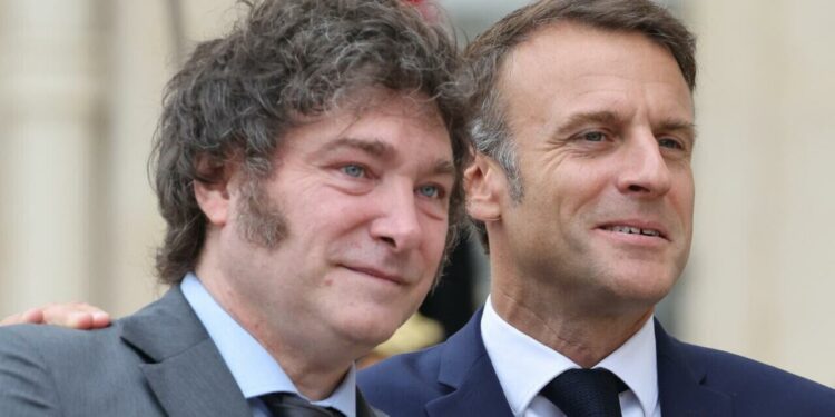 Climate, trade top the agenda as Macron visits Argentina ahead of G20 summit