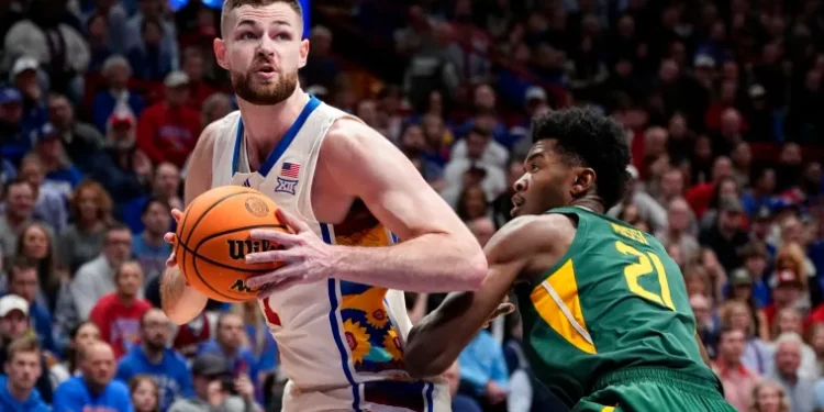 Hunter Dickinson and Yves Missi