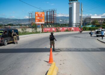FAA bans American flights to Haiti for 30 days after Florida flight hit by gunfire
