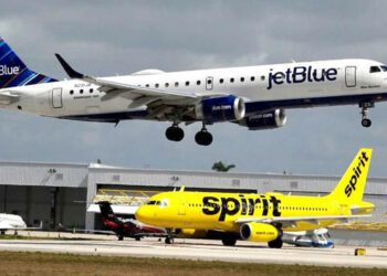 FAA prohibits flights to Haiti for 30 days after 3 jets hit by gunfire