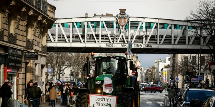 French farmers protest EU-Mercosur deal that will increase South American imports