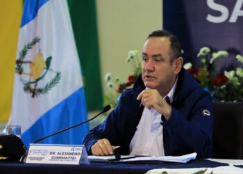 Gobierno de Guatemala denuncia a expresidente por presunta corrupción