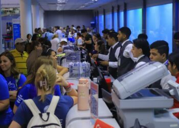 Honduras en la cola en la exportación de servicios