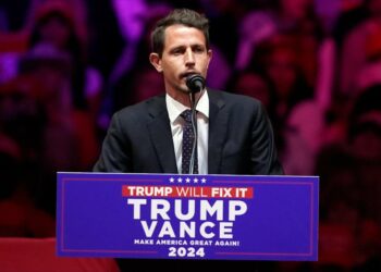 In Puerto Rico, Americans' anger at Trump is shaping the race