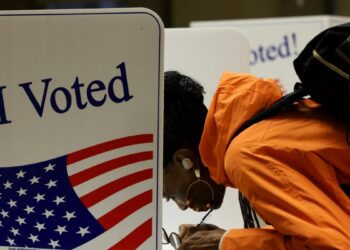 In photos: America votes in 2024 presidential election