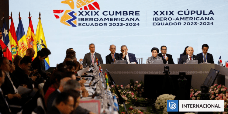 Inicia Cumbre Iberoamericana en Ecuador con la asistencia más baja y sin presidentes latinoamericanos | Internacional