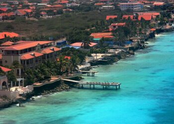 JetBlue takes flight to Bonaire