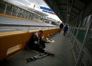 Latin America poverty hits 33-year low but inequality prevails, UN report says