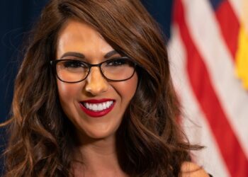 Lauren Boebert defeats Trisha Calvarese in Colorado 4th District race