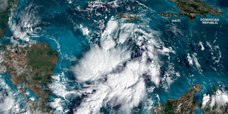 National Hurricane Center tells Floridians to monitor soon-to-be Tropical Storm Sara - WSVN 7News | Miami News, Weather, Sports