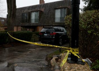 North suburban endocrinologist killed in domestic shooting, police say